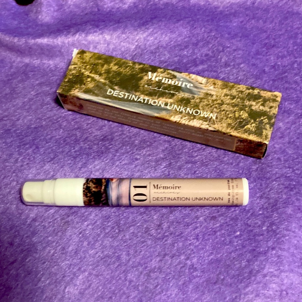 Destination Unknown perfume by Memoire Archives